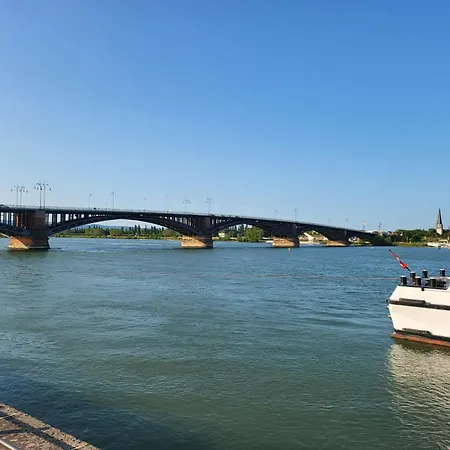 Homestay Helles, Ruhiges An Der Uniklinik Mainz