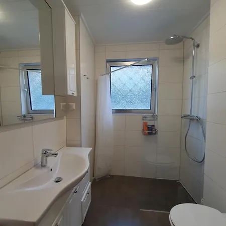 Helles, Ruhiges An Der Uniklinik * Mainz